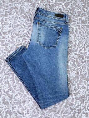 Buckle Black Women’s No. 53 Skinny Candiani Denim